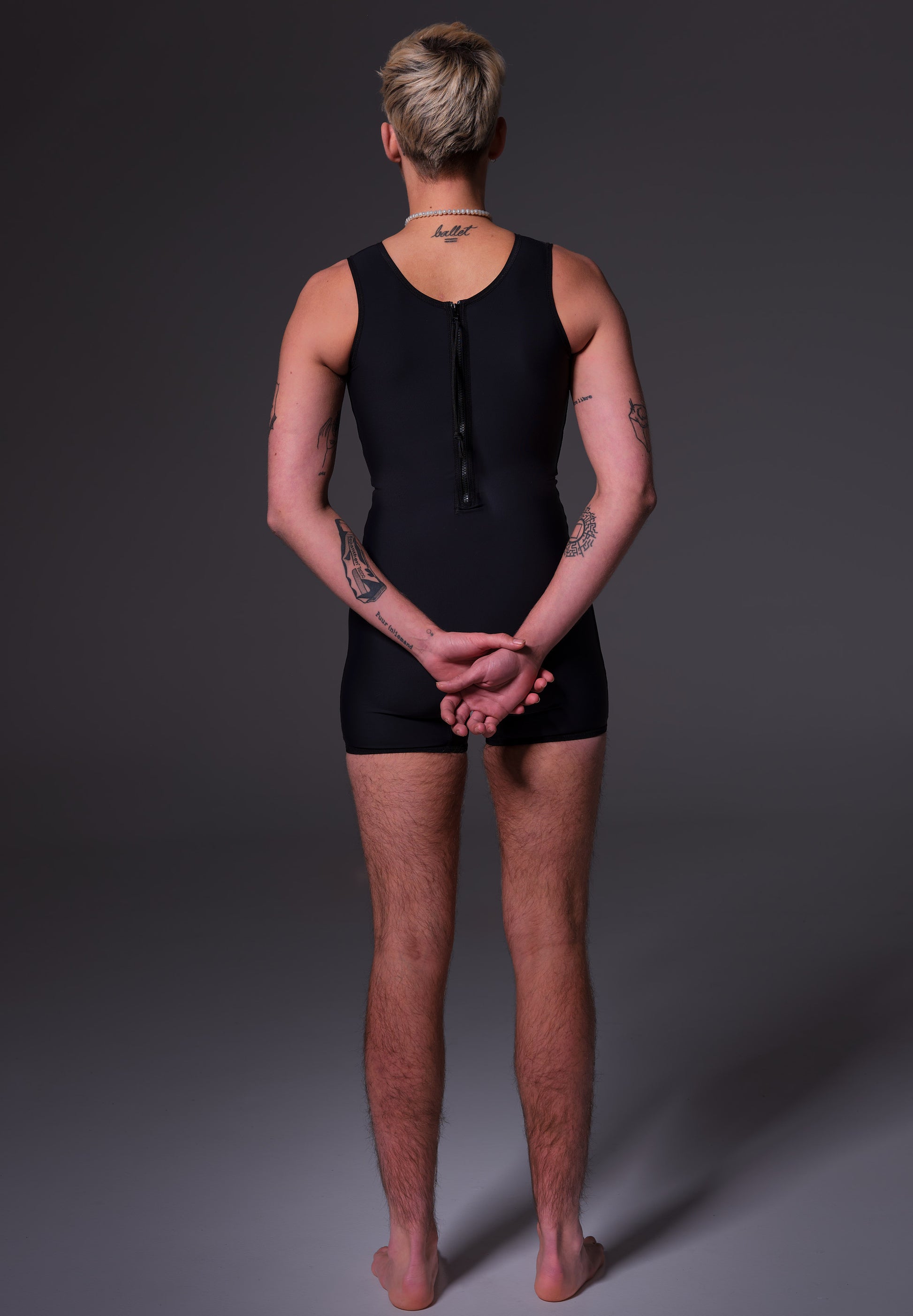 Swimsuit Binder black, modeled by Mees, back view