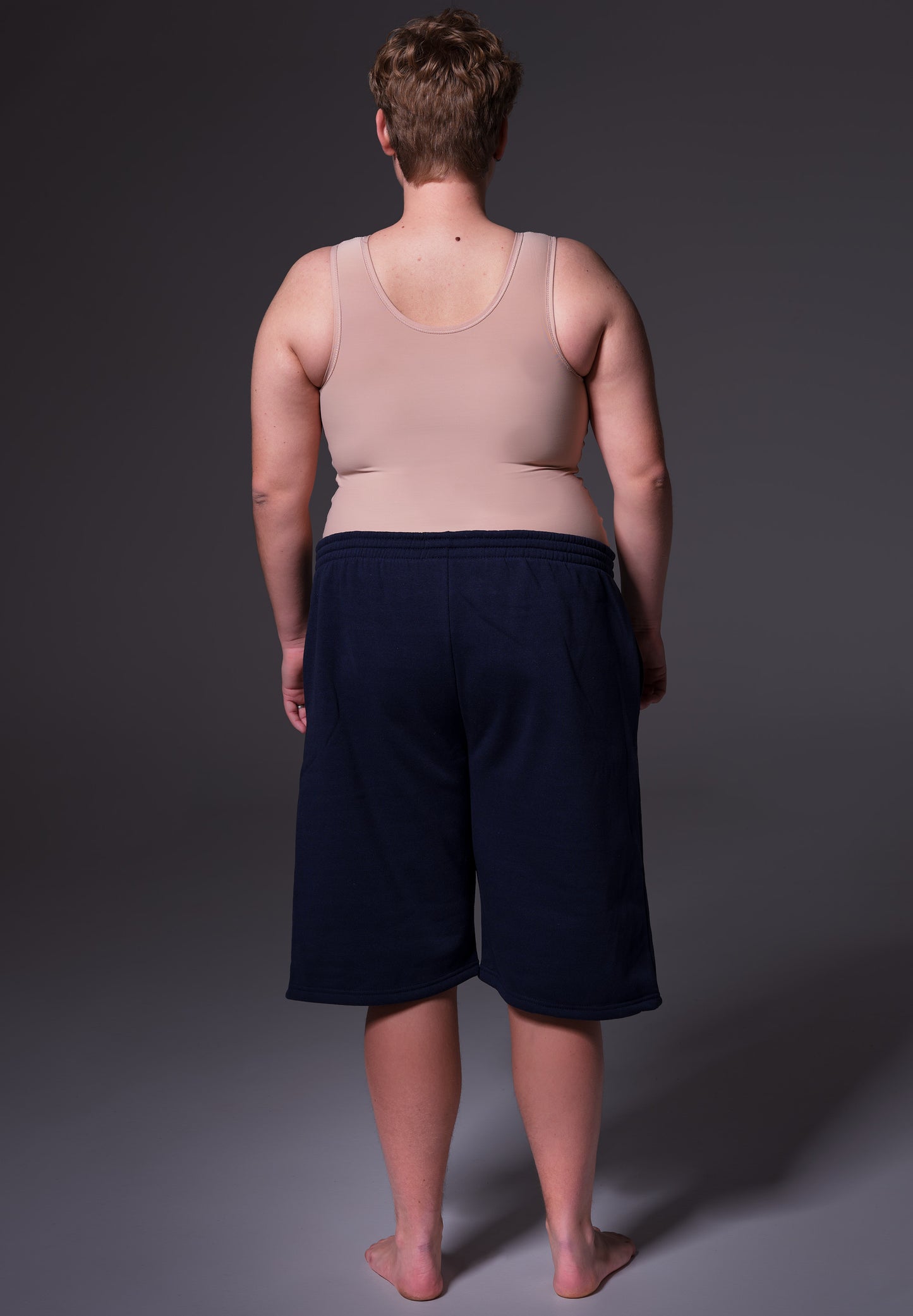 Shirt Binder beige, back view on model Deven