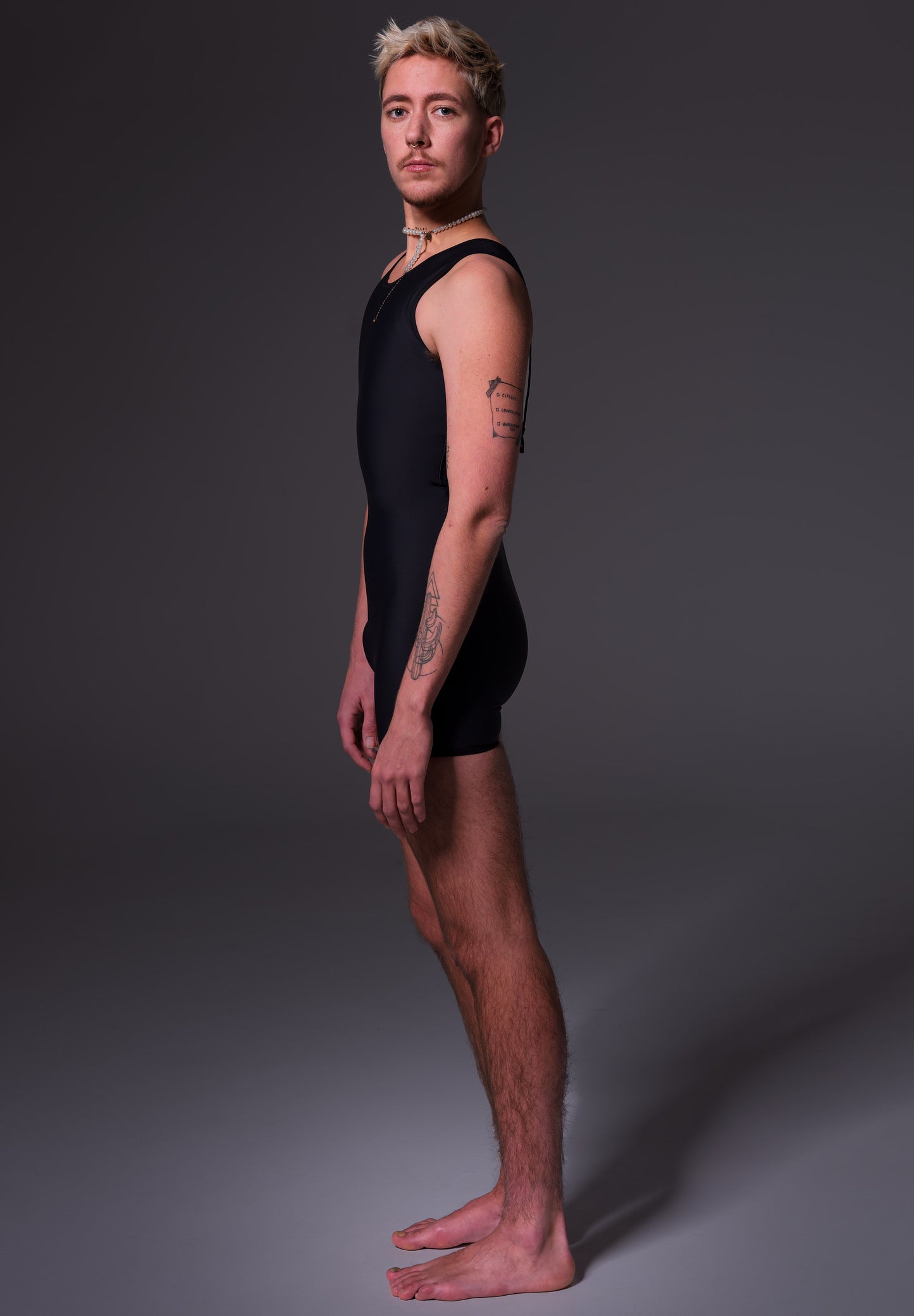 Swimsuit Binder black, side view of model Mees